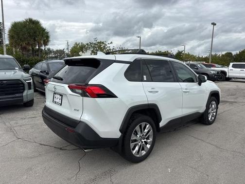 2024 Toyota RAV4 XLE Premium