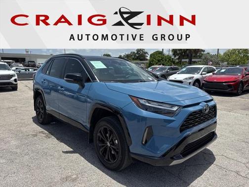 2025 Toyota RAV4 Hybrid SE