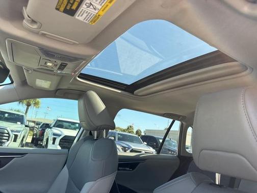 2023 Toyota RAV4 Limited