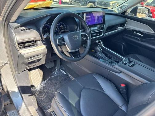 2025 Toyota Grand Highlander Platinum