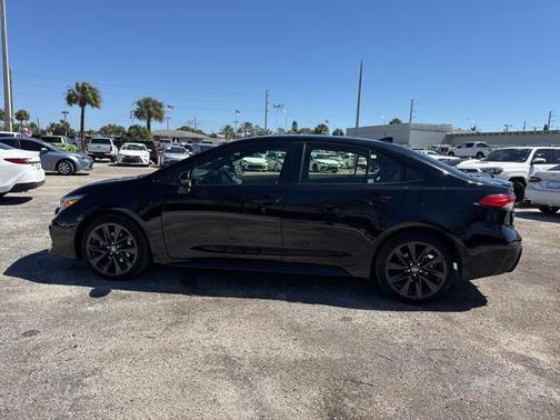 2024 Toyota Corolla Hybrid SE