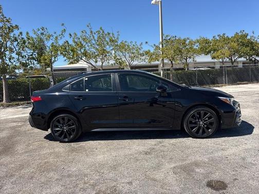 2024 Toyota Corolla Hybrid SE