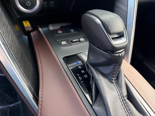2023 Toyota Venza XLE