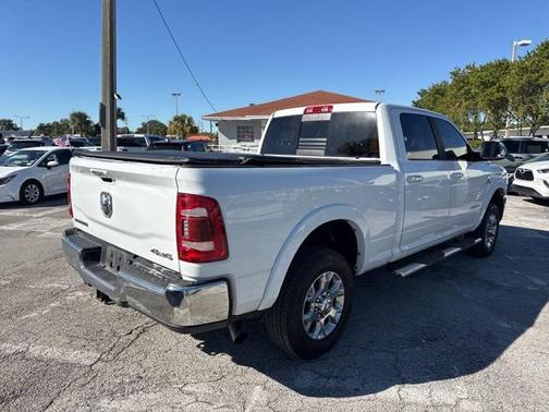 2020 RAM 3500 Laramie Crew Cab 4x4 6'4' Box