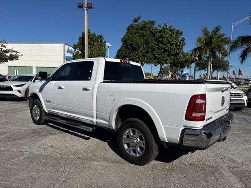 2020 RAM 3500 Laramie Crew Cab 4x4 6'4' Box