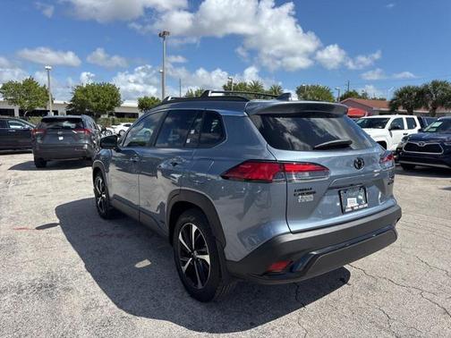 2024 Toyota Corolla Hybrid SE