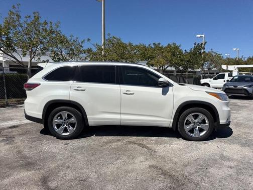 2016 Toyota Highlander Limited Platinum