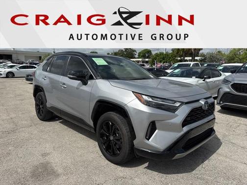 2022 Toyota RAV4 Hybrid SE