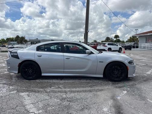2022 Dodge Charger R/T Scat Pack