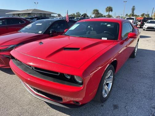 2021 Dodge Challenger SXT