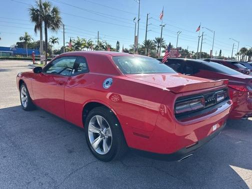 2021 Dodge Challenger SXT