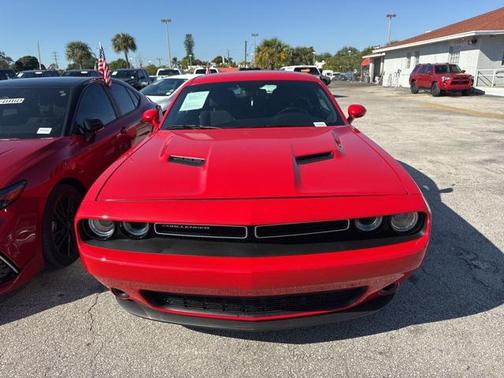 2021 Dodge Challenger SXT