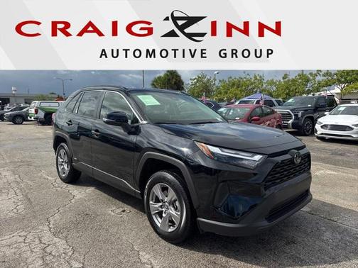 2025 Toyota RAV4 Hybrid XLE
