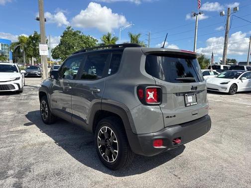 2023 Jeep Renegade Trailhawk