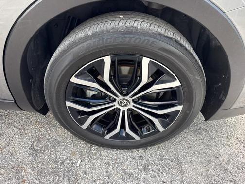 2023 Toyota Crown Limited