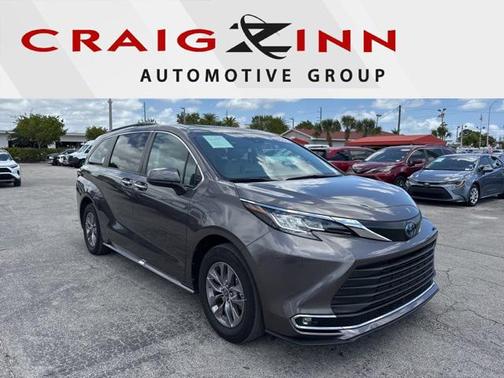2023 Toyota Sienna XLE 7 Passenger