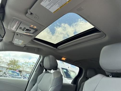 2023 Toyota Sienna XLE 7 Passenger