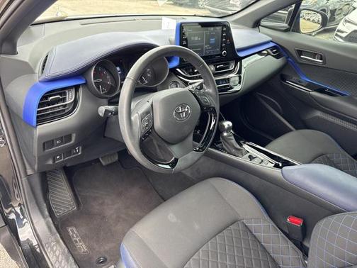 2021 Toyota C-HR XLE