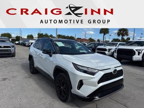 2025 Toyota RAV4 Hybrid SE