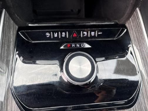 2022 Jeep Wagoneer Series III 4x2