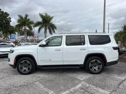 2022 Jeep Wagoneer Series III 4x2