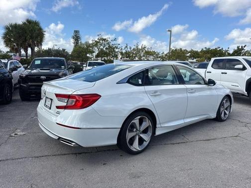 2019 Honda Accord Touring 2.0T