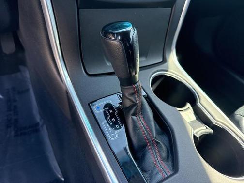 2016 Toyota Camry XSE