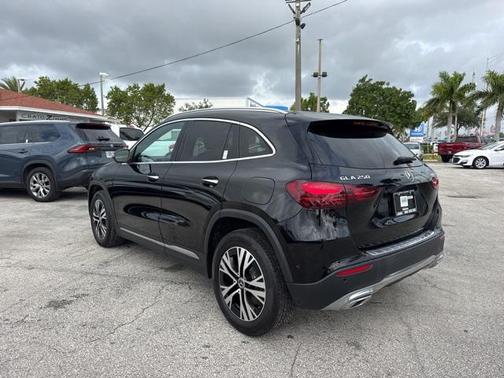 2025 Mercedes-Benz GLA 250 4MATIC