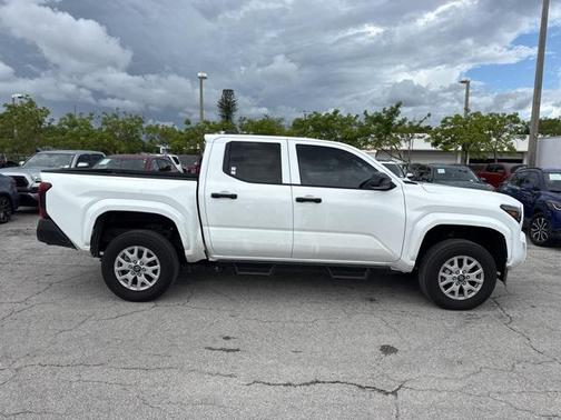 2024 Toyota Tacoma SR