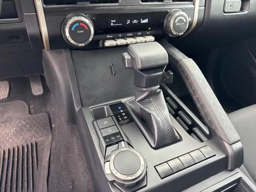 2024 Toyota Tacoma SR