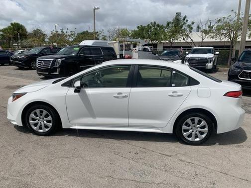 2022 Toyota Corolla LE