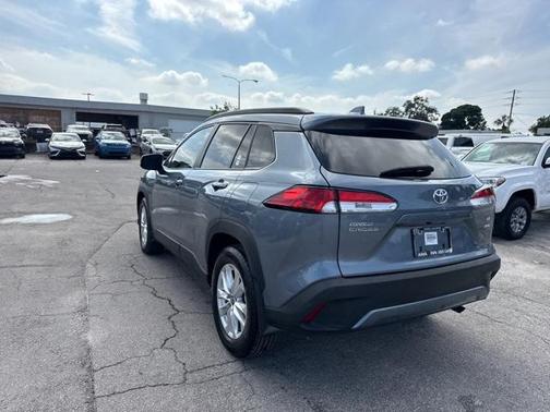 2024 Toyota Corolla Cross LE