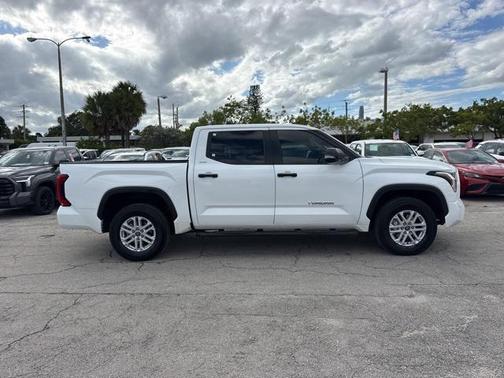2024 Toyota Tundra SR5