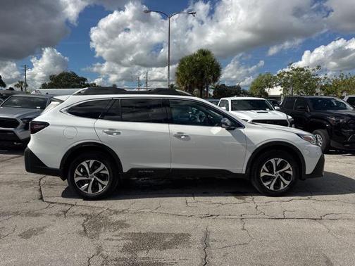 2020 Subaru Outback Touring