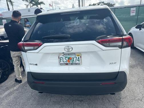 2024 Toyota RAV4 XLE