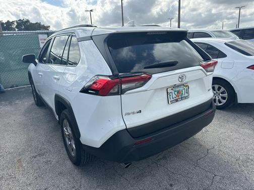 2024 Toyota RAV4 XLE