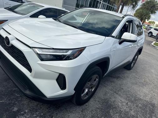 2024 Toyota RAV4 XLE