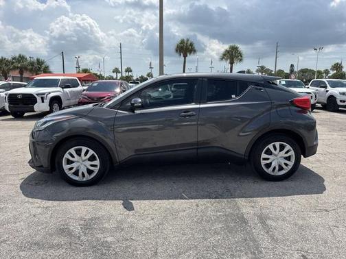 2021 Toyota C-HR LE