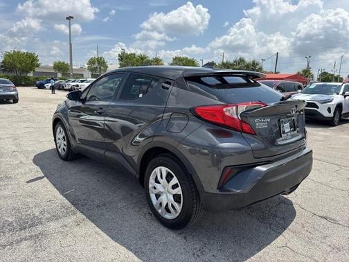 2021 Toyota C-HR LE