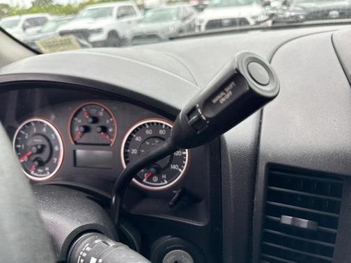 2015 Nissan Titan SV