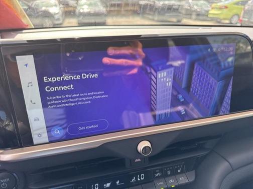 2025 Toyota Crown Signia XLE