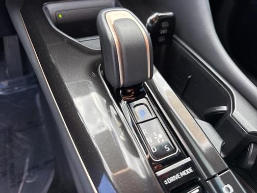 2025 Toyota Crown Signia XLE