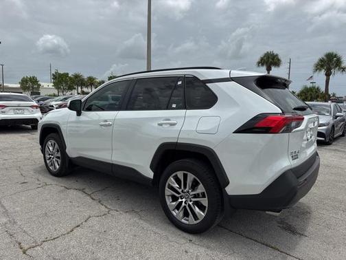 2024 Toyota RAV4 XLE Premium