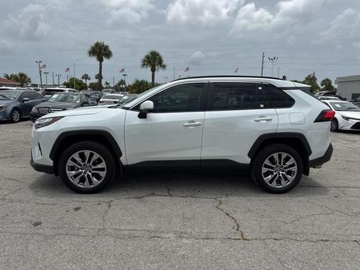 2024 Toyota RAV4 XLE Premium