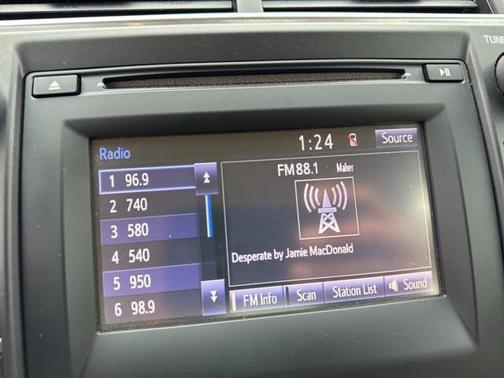 2017 Toyota Camry Hybrid LE