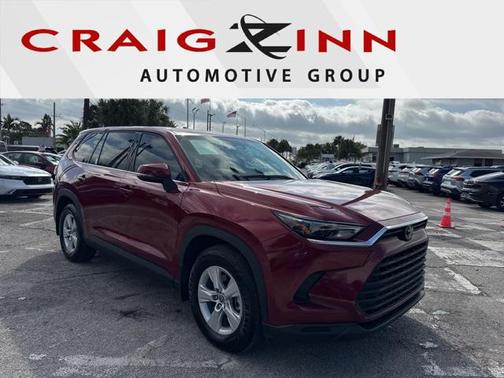 2025 Toyota Highlander Hybrid LE