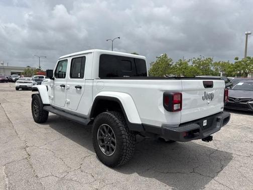 2021 Jeep Gladiator Overland