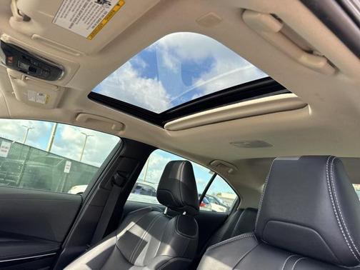 2024 Toyota Corolla Hybrid XLE