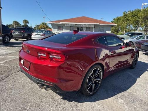 2021 Chevrolet Camaro RWD Coupe LT1