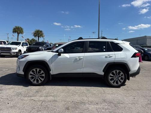 2025 Toyota RAV4 XLE Premium